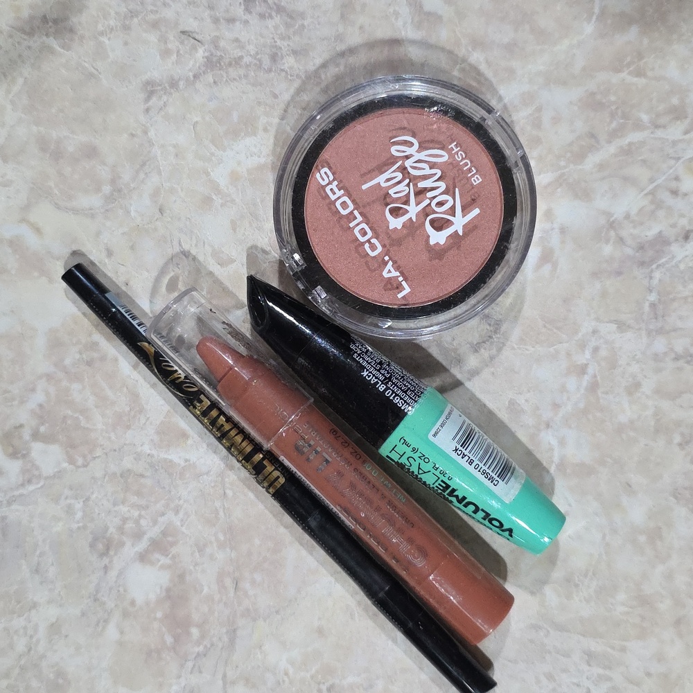 4-Pc-Bd Warm caramel chunky lip pencil L.A Colors Volume Lash Blush Eye Liner